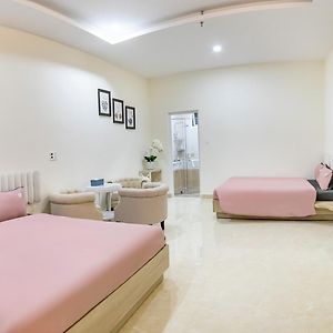 Superior Family Room